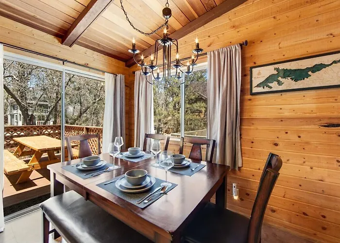 Vista Sugarloaf ~ Mountain Getaway Near Town & Skiing W/ Gas Grill & Spacious Deck