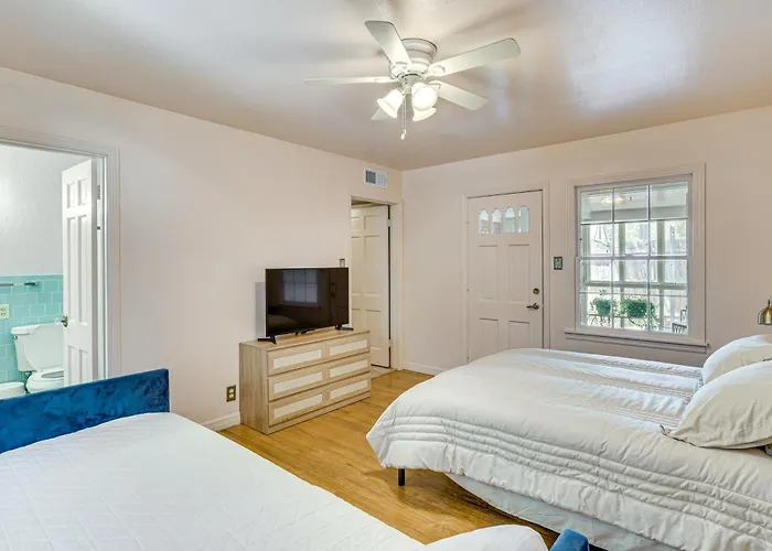 Half-Mi To Campus! Lubbock Home W/ Fenced Yard