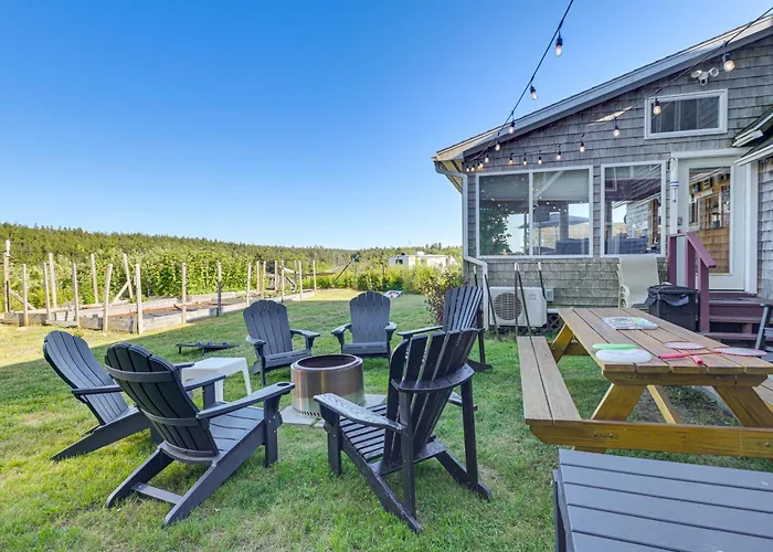 Prime Coastal Location! Large Family Villa