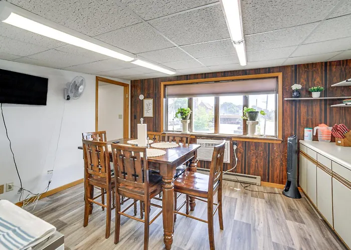 Walk To Dtwn Sault Ste Marie: Updated Studio!