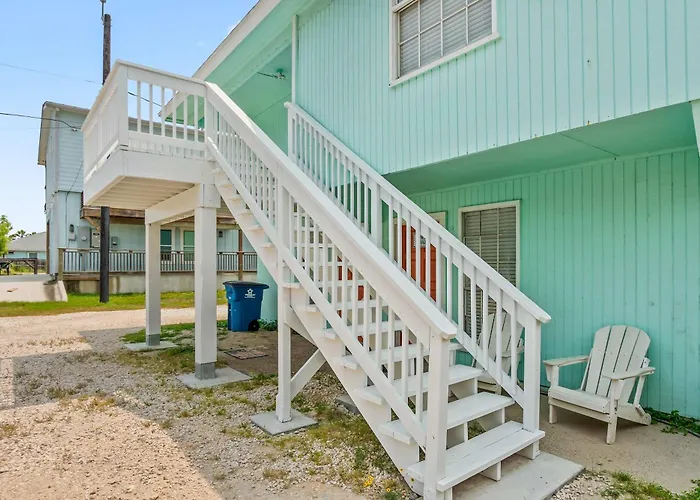 Tranquil Turquoise - Pet Friendly