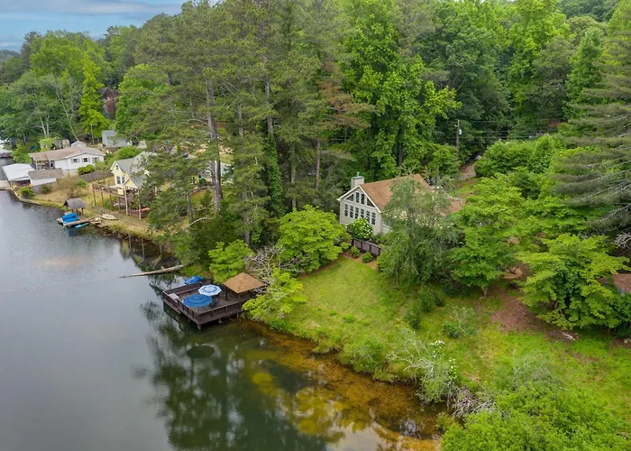 Lakefront Home With Private Dock - In Jasper Ga