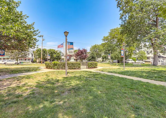 Stroll To Ocean Grove Boardwalk & Beach: Sleek Apt