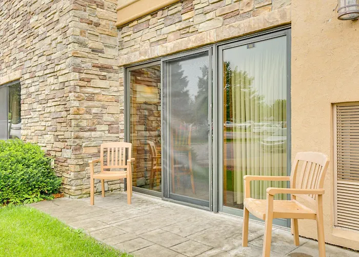 1St-Floor Wisconsin Resort Condo W/ Patio!