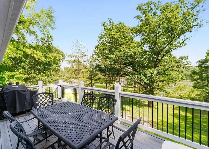 5 Bedroom Lakefront Home With Swim Dock Bunk Room High Speed Wifi