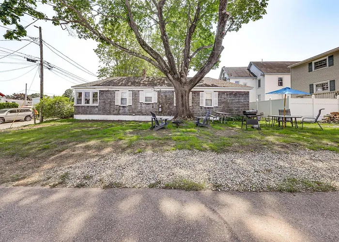1/2 Mi To Ocean: Cozy Apt In Old Orchard Beach
