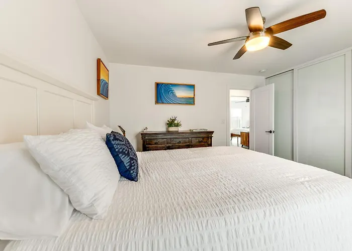 2 Mi To Lake Poway: Mtn-View Escape W/ Patio!