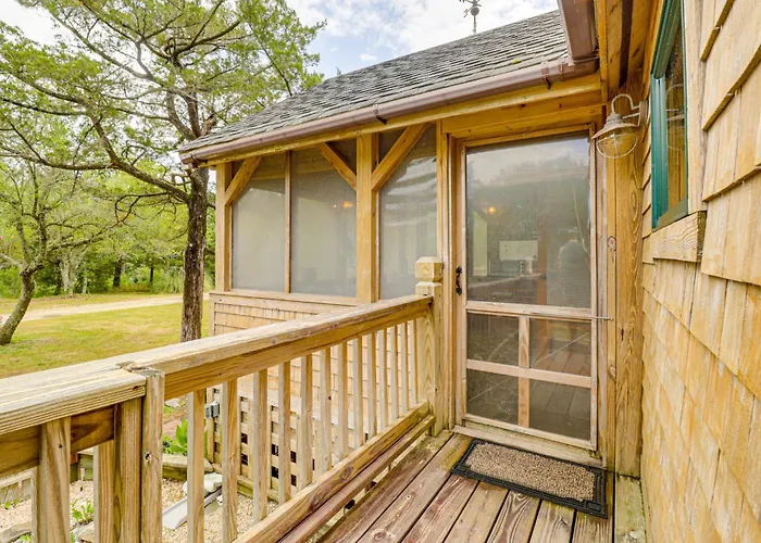Hot Tub Haven: Creekside Cabin In Frisco!