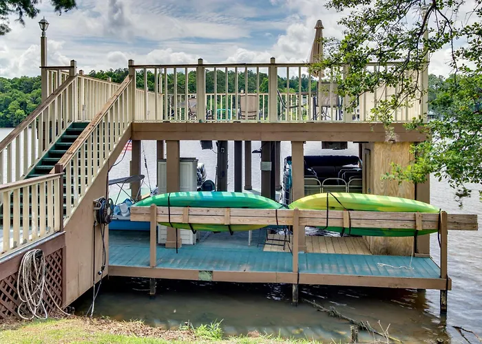 Private Dock + Fire Pit: Gantt Lake Getaway!