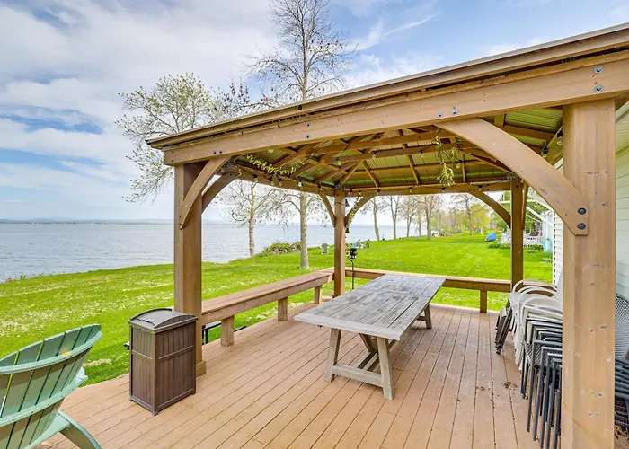 Lake Champlain Family Retreat W/ Deck & Yard