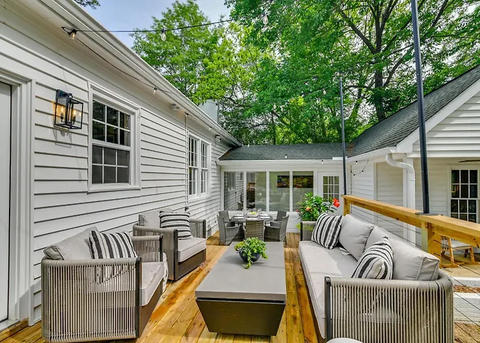 1 Mi To Miss State: 'Wremy Cottage' W/ Deck & Yard
