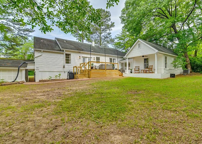 'Wremy House' 5 Blocks To Main St In Starkville!