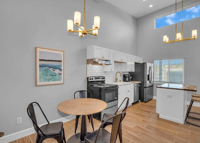 Near Legoland And Beaches, Prime Vista Vacation
