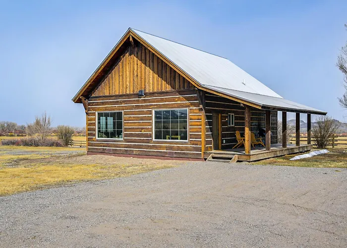 Hike, Hunt & Unwind: Mtn-View Cabin In Del Norte!