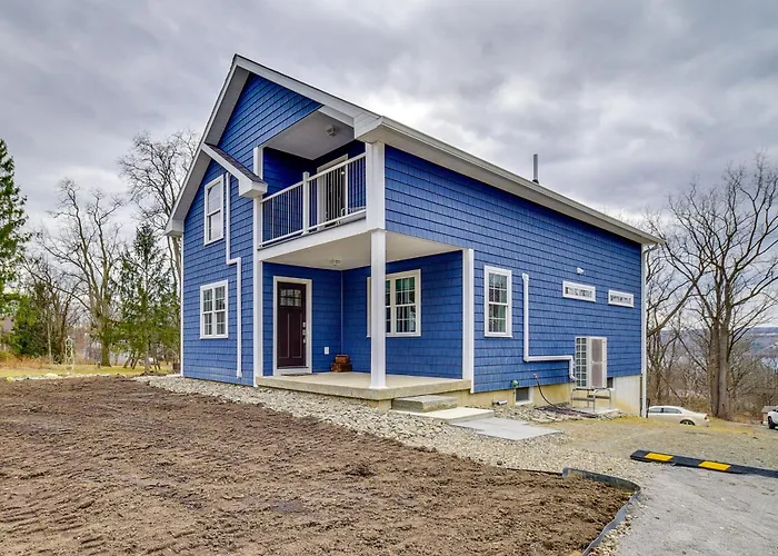 Seneca Lake Wine Trail Studio W/ Balcony & Views!