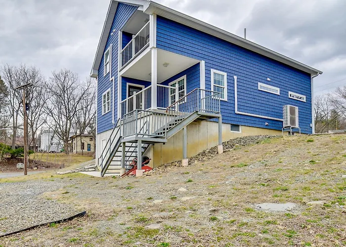 Seneca Lake Wine Trail Studio W/ Water View!