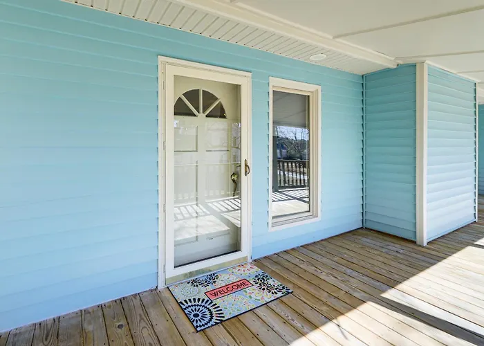 Boat Dock & Ramp: Canal-Front Home!