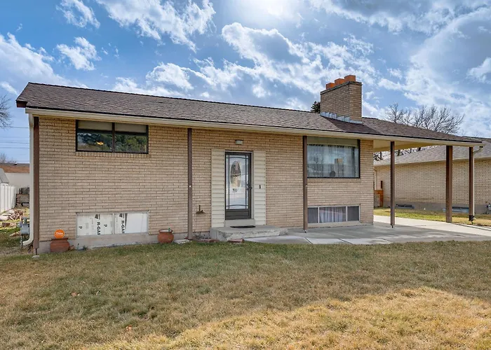Bring A Pet: West Valley City House W/ Grill