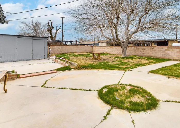 Work, Play & Relax: Home W/ Yard In Lancaster!