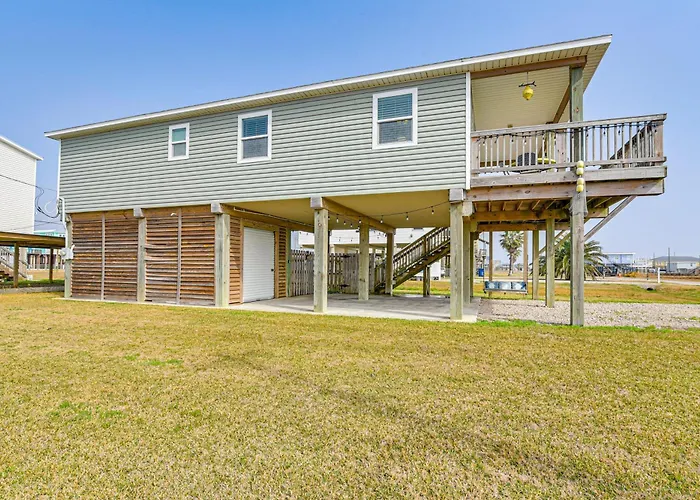 Walk To Beach; Surfside Beach Home W/ Deck