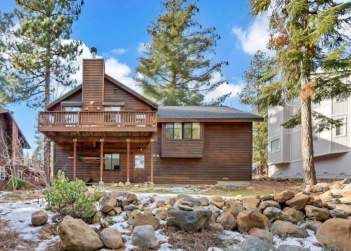 Tahoe Retreat With Decks And Separate Studio
