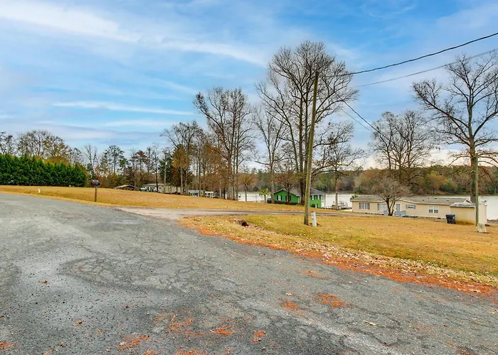 Saluda River Retreat W/ Boat Ramp & Water Views!