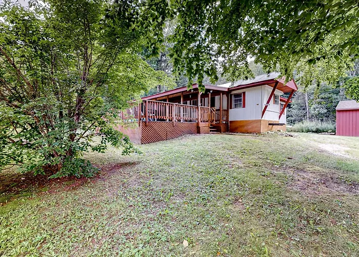 Cozy Dennis Retreat
