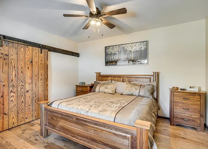 4 Mi To Black Canyon: Mtn-View Apt In Montrose!
