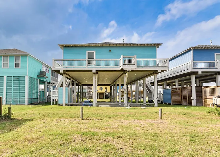'The Beach House' Bolivar Peninsula Family Getaway