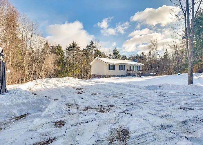 1 Mi To Sugarbush Resort: Dog-Friendly Home!