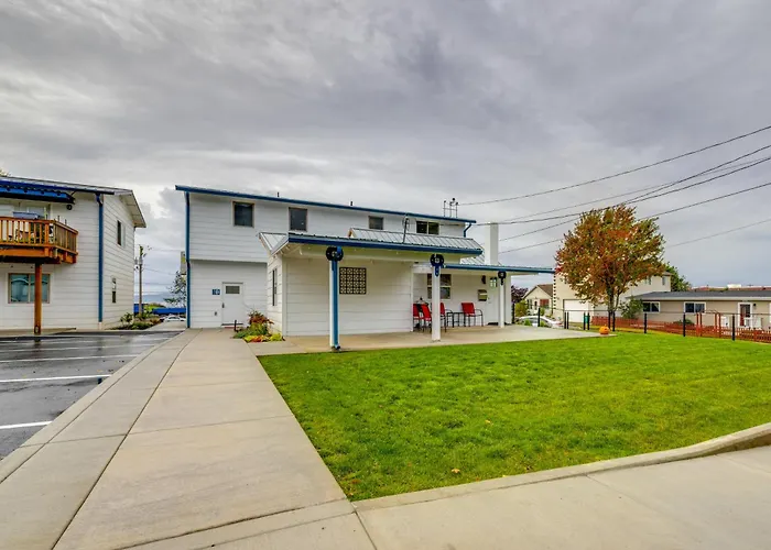 Tillamook Bay Apt Near Marina: Fish, Boat & More!