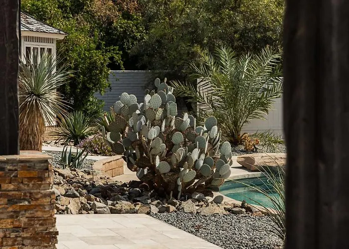 Riviera - Lazy River Pool, Pickleball, Game Room!