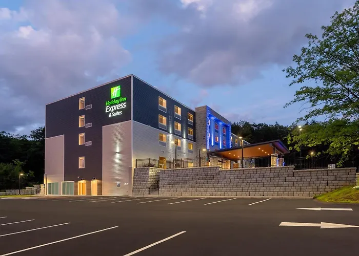 Holiday Inn Express & Suites Pittsfield-Lenox-Berkshires By Ihg