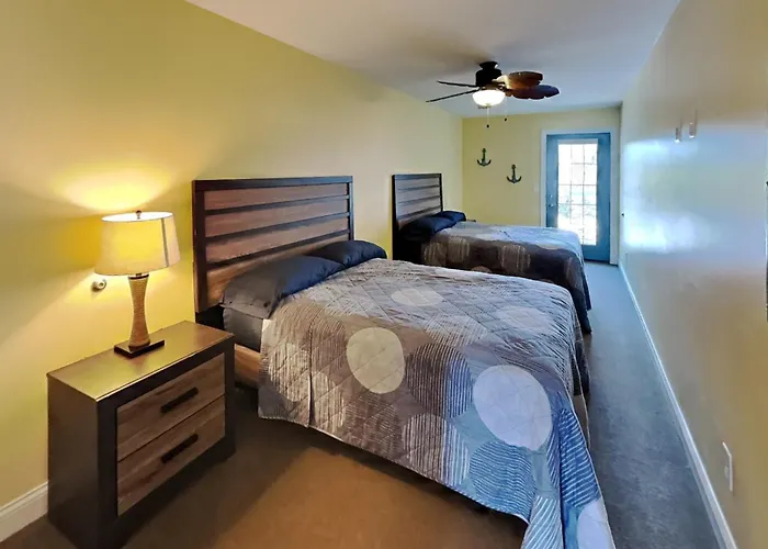 Put-In-Bay Waterfront Condo #208
