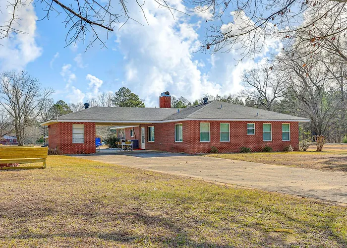 Countryside Marion Retreat Near Fishing & Trails!