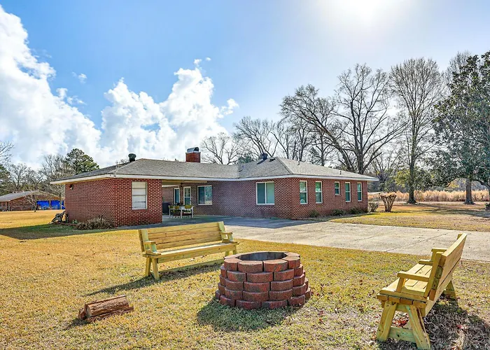 Countryside Marion Retreat Near Fishing & Trails!