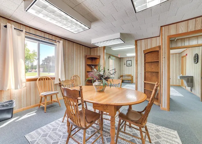 Outdoor Retreat In Atlanta Near Lakes & Trails!