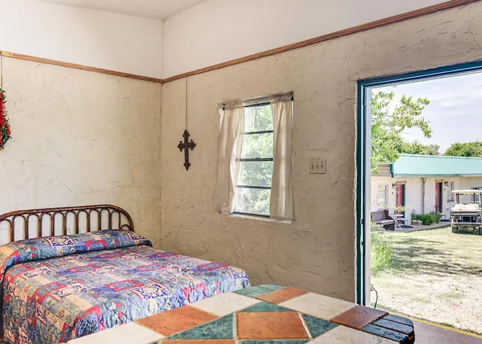 Studio W/ Trail Access: 8 Mi To Lake Whitney St Pk