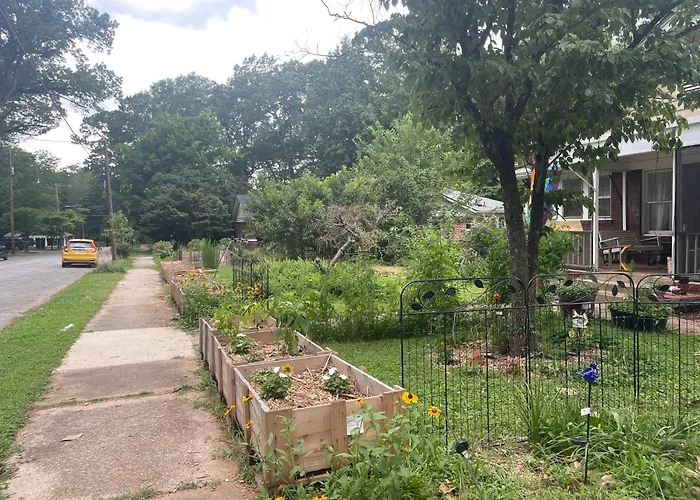 Dog Friendly 1 Bd 1 Ba Near Airport And Marta