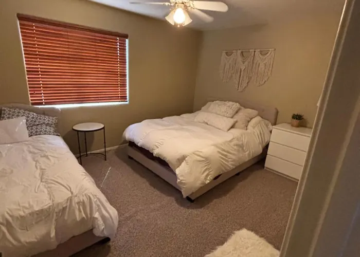 Sparkling Foothills Home 3 Bed And Loft 2 Bath Pool Home - 14 Day Minimum