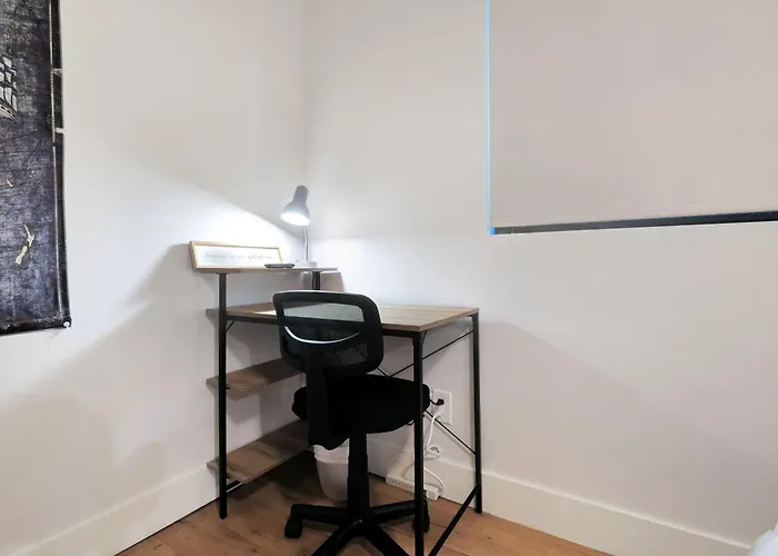 Feel At Home At A One Bedroom Apt 1 Block From The Beach