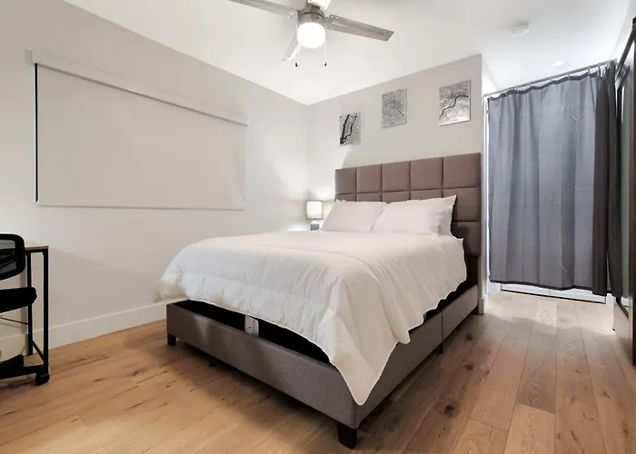 Feel At Home At A One Bedroom Apt 1 Block From The Beach