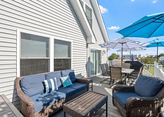 Relaxing Lagoon Home In Little Egg Harbor