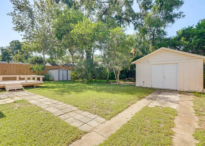 4 Mi To Dtwn Jacksonville: Chic Home W/ Porch!
