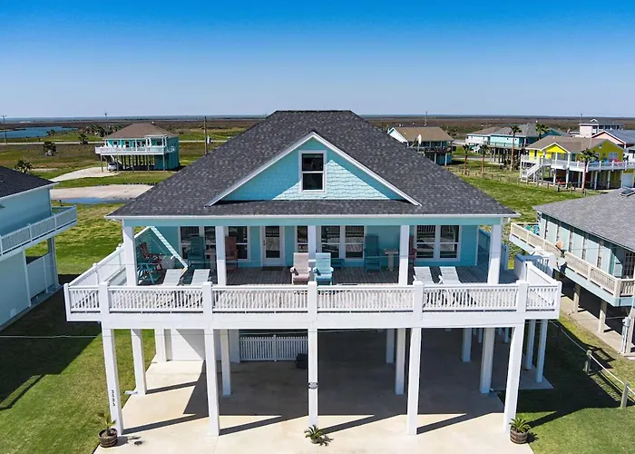 Beach Hideaway Spacious 4Br Game Loft, Hot Tub, Deck, Walk To Beach