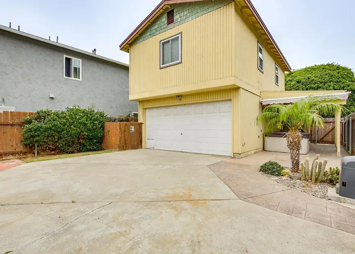 2 Mi To Ocean: Pet-Friendly Imperial Beach Retreat
