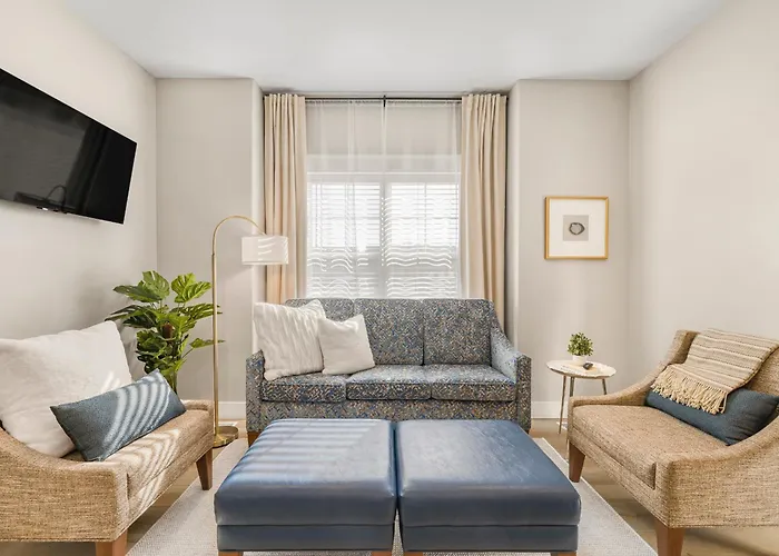 Falls & Fields-Stylish Stay In The Heart Of Idaho Falls