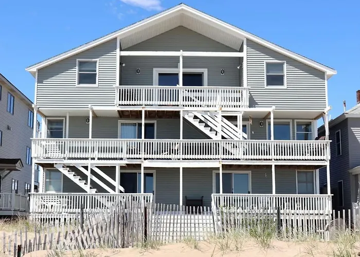 Beachfront Panoramic Views Oceanfront Oasis