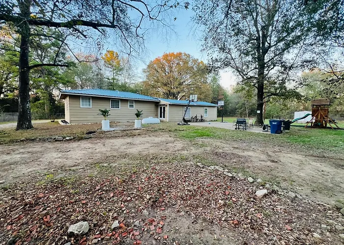 The Sabine River Retreat