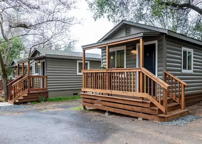Columbia Cabins Cabin 4